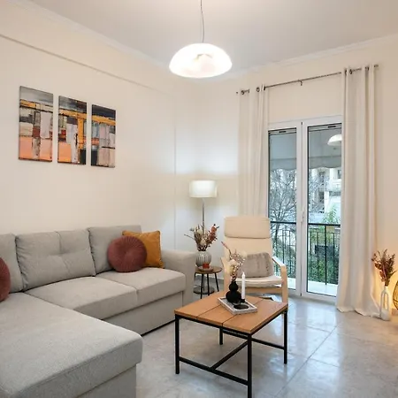 Helena's In Corfu Town Apartment *